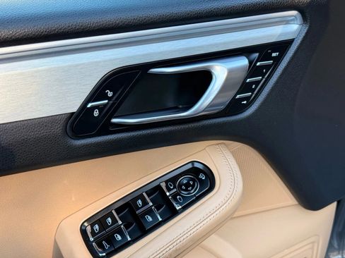 Used 2017 Porsche Macan GTS image 18