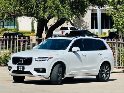 Used 2019 Volvo XC90 T6 Momentum w/ Advanced Package AWD/4WD image 3