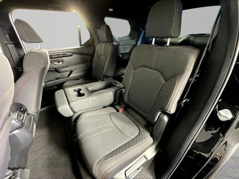 Used 2025 Honda Pilot Sport image 22