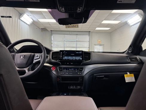 New 2026 Honda Ridgeline RTL image 21