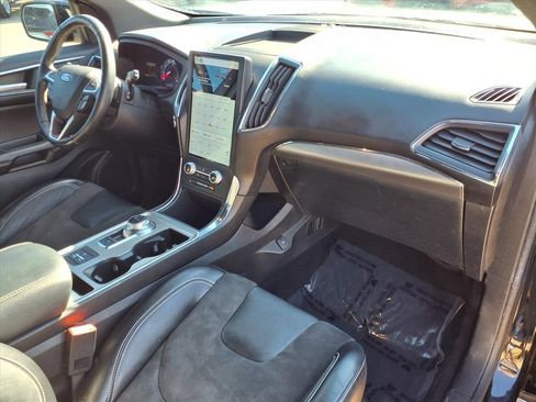 Certified 2022 Ford Edge ST w/ Equipment Group 401A image 28