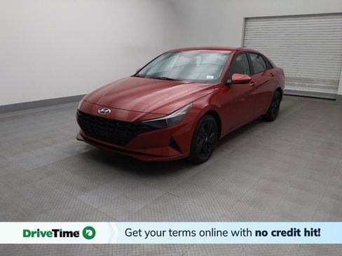 Used 2023 Hyundai Elantra SEL image 1