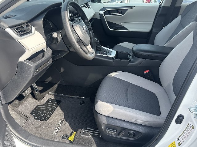 Certified 2024 Toyota RAV4 XLE w/ Convenience Package FWD image 21