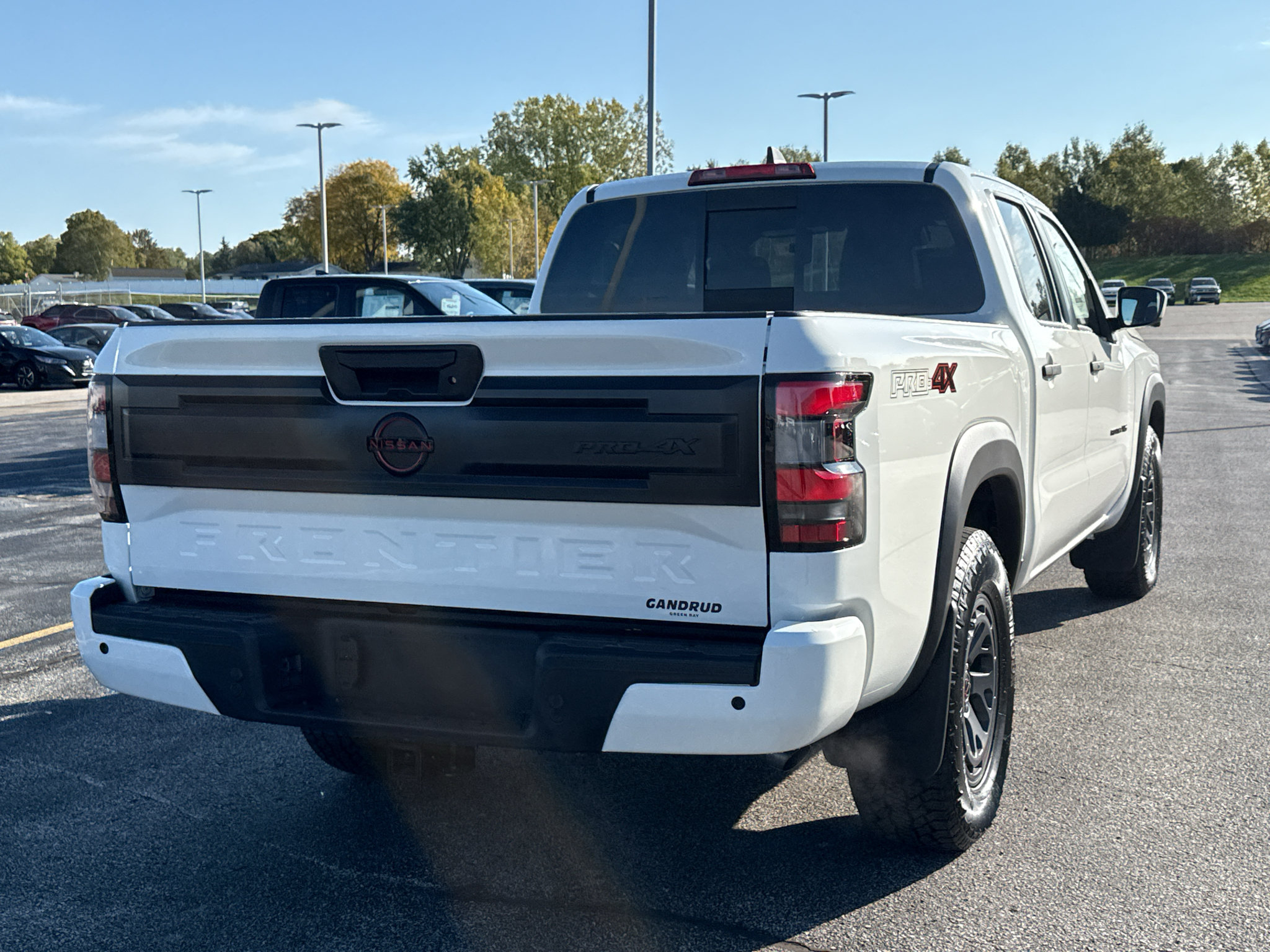 New 2027 Nissan Frontier PRO-4X w/ Pro Convenience Package AWD/4WD image 17