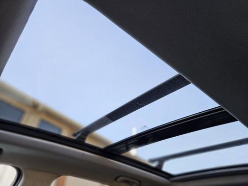 Used 2018 GMC Terrain SLT w/ Preferred Package image 27