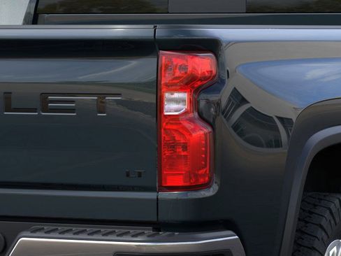 New 2026 Chevrolet Silverado 2500 LT image 11