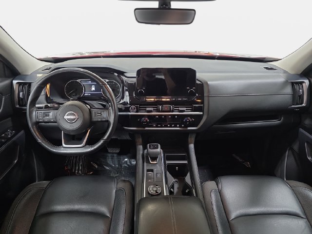Used 2023 Nissan Pathfinder SL AWD/4WD image 10
