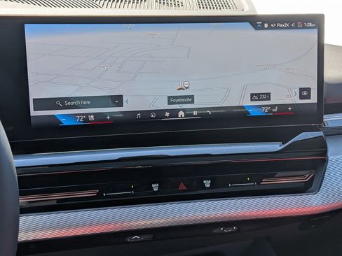 Certified 2026 BMW 530i w/ M Sport Package image 23