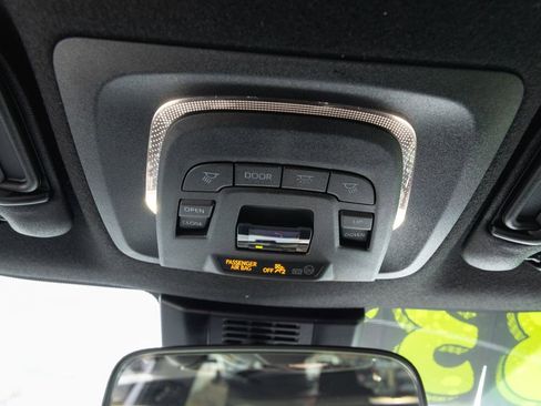 Certified 2025 Toyota Corolla SE w/ SE Premium Package image 22