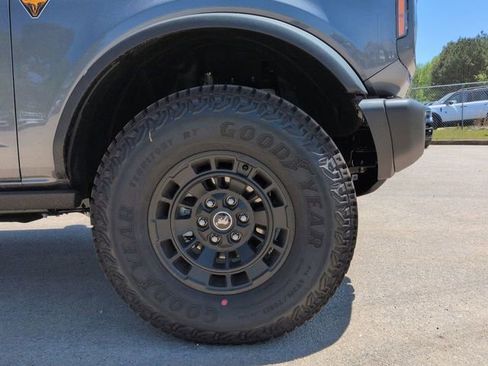 New 2026 Ford Bronco Badlands image 10