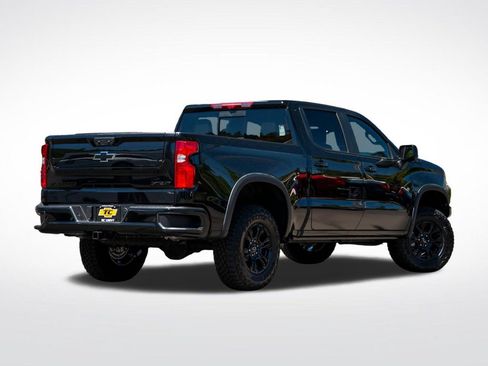 New 2026 Chevrolet Silverado 1500 ZR2 w/ Dark Appearance Package AWD/4WD image 7