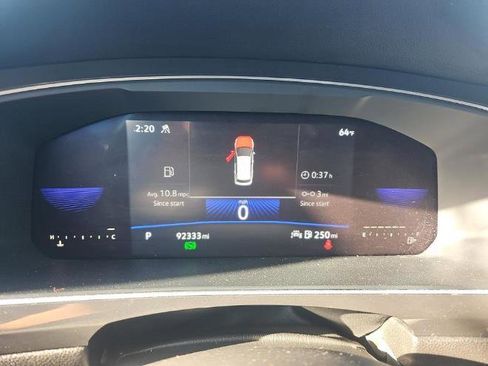 Used 2022 Volkswagen Tiguan S image 10