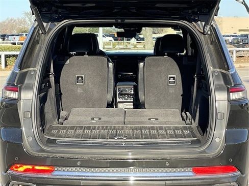 Used 2021 Jeep Grand Cherokee L Overland w/ Luxury Tech Group IV image 31