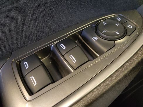 Used 2023 Chevrolet Malibu LS FWD image 27