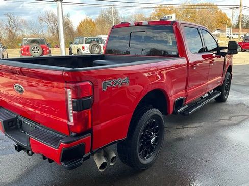 Used 2024 Ford F250 Lariat w/ Black Appearance Package image 11