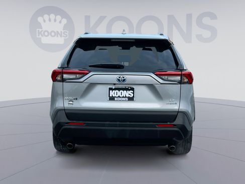 Used 2024 Toyota RAV4 LE image 11