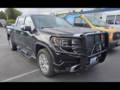 Used 2025 GMC Sierra 1500 Denali w/ Technology Package AWD/4WD image 7
