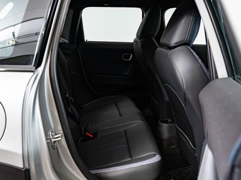 Certified 2026 MINI Cooper 4-Door Hardtop FWD image 37