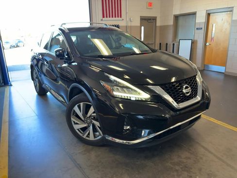 Used 2019 Nissan Murano SL w/ Cargo Package image 3