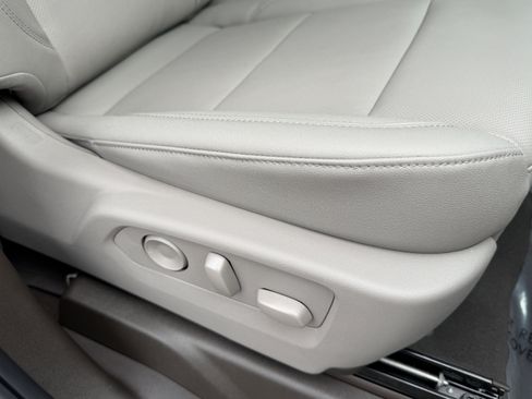 New 2026 GMC Sierra 1500 SLT w/ SLT Premium Plus Package image 31