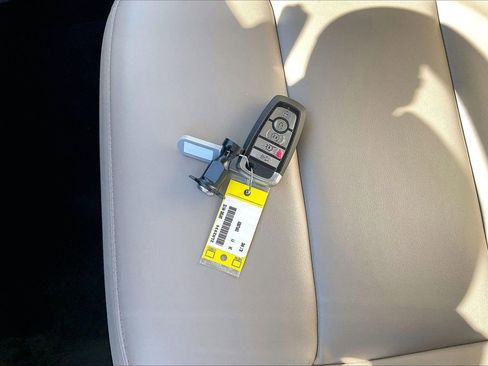 Used 2024 Ford Explorer XLT w/ Equipment Group 202A image 32