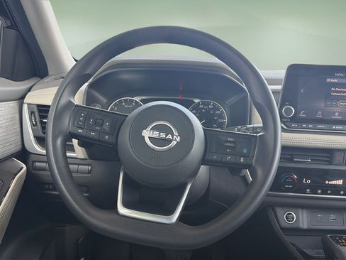 Certified 2023 Nissan Rogue SV AWD/4WD image 9