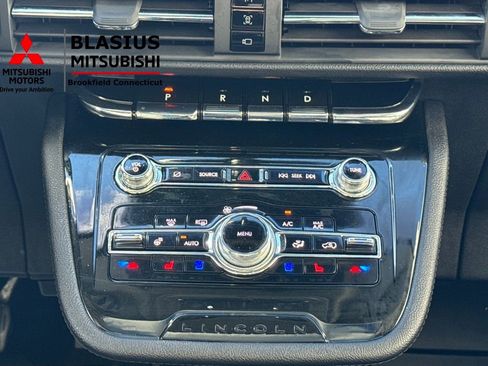 Used 2021 Lincoln Corsair Reserve image 29