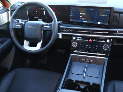 Certified 2025 Hyundai Santa Fe SEL image 10