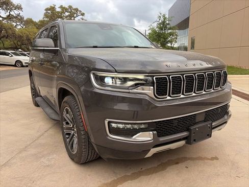 Used 2022 Jeep Wagoneer Series III w/ Flexible Seating Group AWD/4WD image 6
