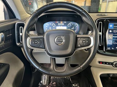 Used 2019 Volvo XC40 T5 Momentum AWD/4WD image 45