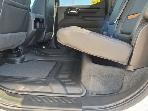 New 2026 GMC Sierra 1500 AT4 w/ Technology Package AWD/4WD image 23