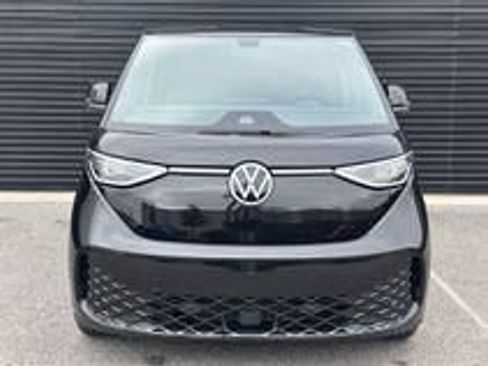 New 2025 Volkswagen ID. Buzz Pro S RWD image 2