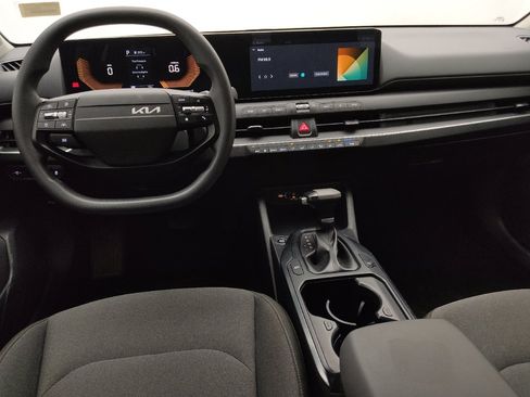 Used 2025 Kia K4 FWD image 22