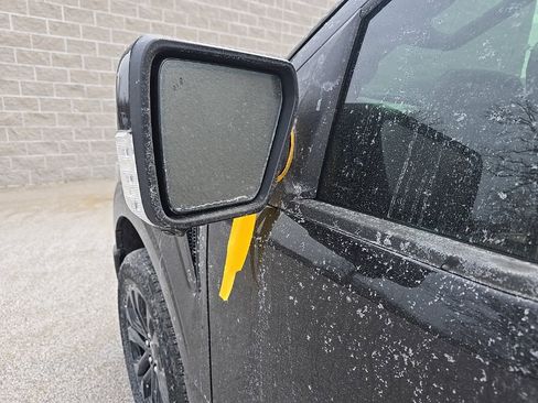 Used 2024 Ford F150 Lariat image 6