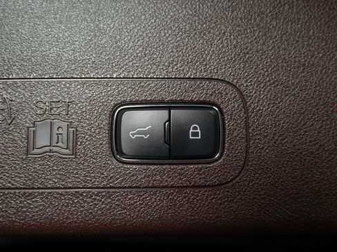 Used 2023 Lincoln Aviator Black Label w/ Jet Package image 16