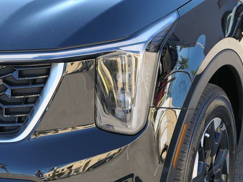 New 2026 Kia Sorento S FWD image 7