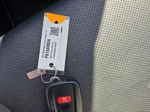 Used 2023 Toyota 4Runner Limited image 31