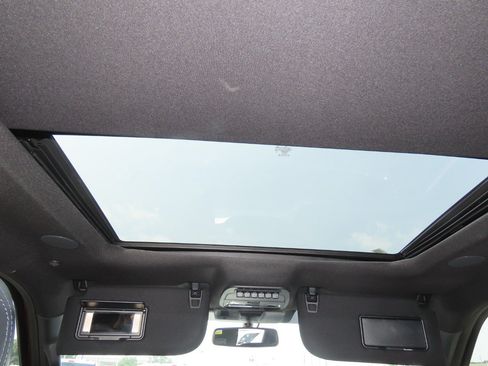 New 2026 Ford F250 Platinum AWD/4WD image 23