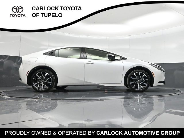 Used 2026 Toyota Prius Plug-In Hybrid FWD image 63