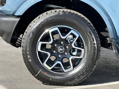 New 2025 Ford Bronco Outer Banks image 24