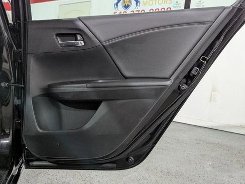 Used 2015 Honda Accord EX-L image 33