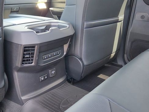 New 2026 Toyota Tundra Platinum AWD/4WD image 17