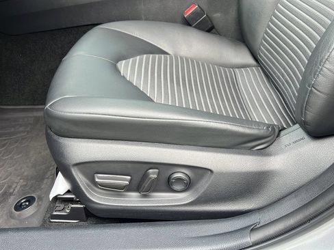 Used 2023 Toyota Camry SE w/ Convenience Package FWD image 15