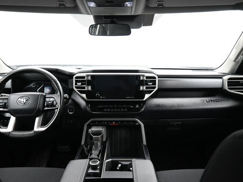 Used 2022 Toyota Tundra SR5 w/ SR5 Convenience Package image 49