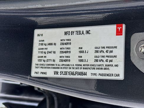 Used 2018 Tesla Model 3 Long Range RWD image 12