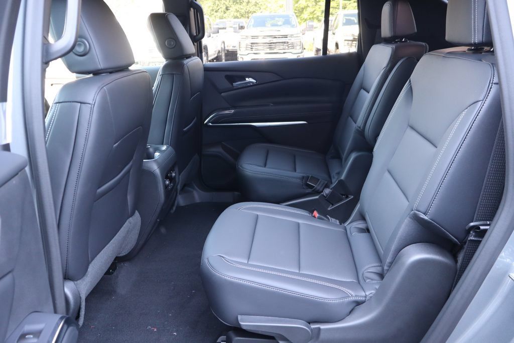 New 2027 Chevrolet Traverse LT w/ Driver Confidence Package AWD/4WD image 24