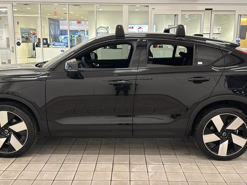 Used 2024 Volvo C40 P8 Recharge Ultimate w/ Protection Package Premier image 8
