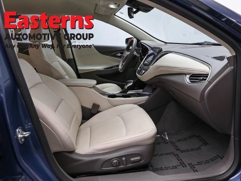 Used 2024 Chevrolet Malibu LT FWD image 25
