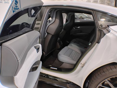 Used 2022 Audi e-tron GT Prestige w/ Prestige Package image 95