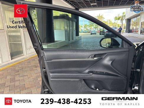Used 2019 Toyota Camry SE image 17